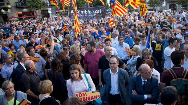 El Gobierno de España llevará al TC las resoluciones independentistas catalanas